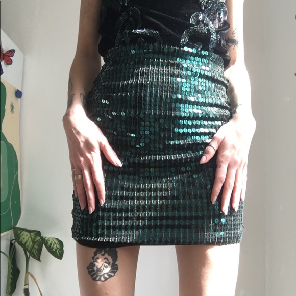 Sequin Mini Skirt - Picture 4 of 7